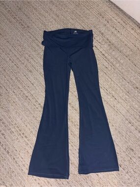 Women’s Blue Flare Yoga Pants